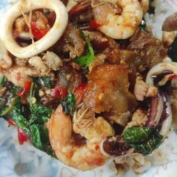 กระเพรารวมมิตร