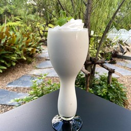 มะพร้าวสมูทตี้ Coconut Smoothies