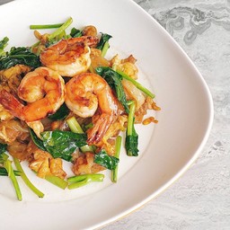 ผัดซีอิ้ว กุ้ง.