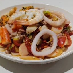 ส้มตํายำล้นครก
