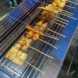 รสเด็ด หม่าล่า หน้าเซเว่นตลาดอิคคิวซัง