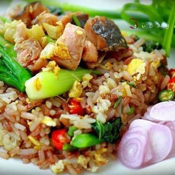 ข้าวผัดปลาเค็ม