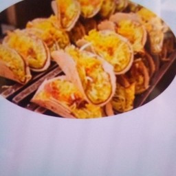 [ร้านศิริประภาขนมเบื้อง] ขนมเบื้อง ไส้หวาน 4 ชิ้น