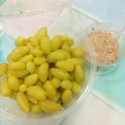 องุ่นดอง