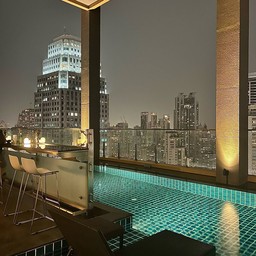 Trans Blue Bar Solaria Nishitetsu Hotel Bangkok (ตรงข้าม Terminal 21)