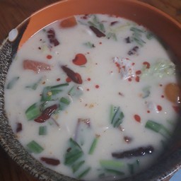 ต้มข่าไก่