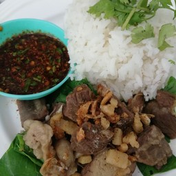 ข้าวหน้าหมูตุ๋น