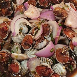 ยำหอยแครง