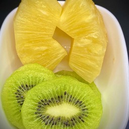 Pineapple-Kiwi (สับปะรด-กีวี่ปั่น)