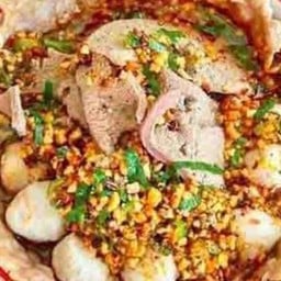 ก๋วยเตี๋ยวหมูต้มยำ