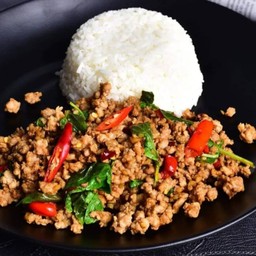 ข้าวกะเพราหมูสับ