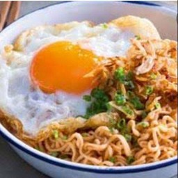 มาม่าเกาหลีรสผัดไข่เค็มมีไข่แบบแห้ง