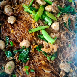 ผัดวุ้นเส้น