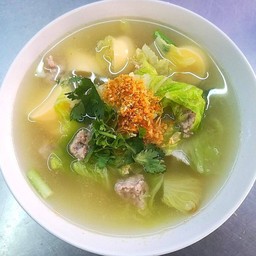 แกงจืดเต้าหู้ไข่หมูสับ