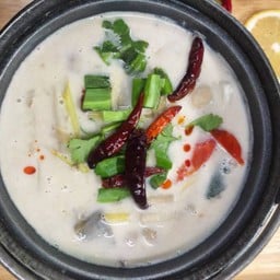 ต้มข่าไก่เจ