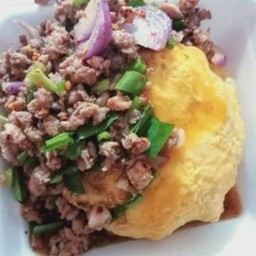 ข้าวหน้าลาบหมู