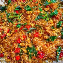 วุ้นเส้นผัดขี้เมา