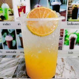 โซดาส้มสด