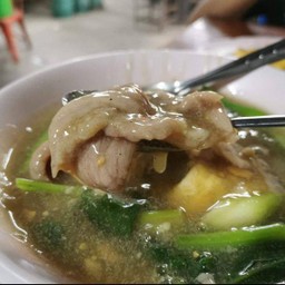 (เกาเหลา)   ราดหน้า