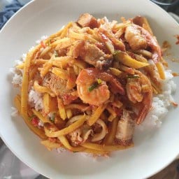 อาหารตามสั่ง ป้าใจ ตลาดเฮงหลี