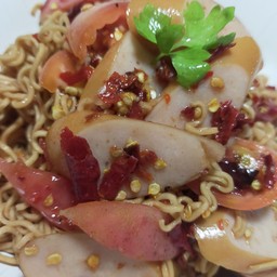 ตำมาม่าใส่กรอก