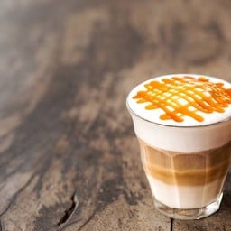 Carmel Macchiato (ร้อน)