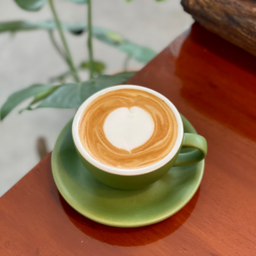 ลาเต้ร้อน