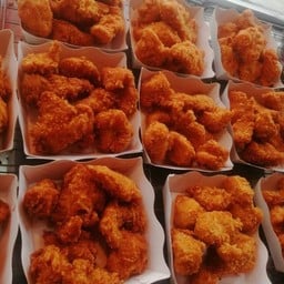 ไก่ทอดหาดใหญ่ เก้ากิโล