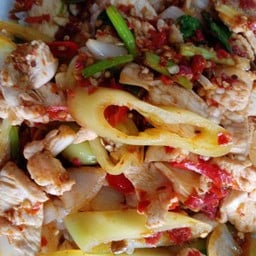 ผัดพริกหยวก ( ลูกค้าต้องระบุเนื้อสัตว์มาค่ะ)