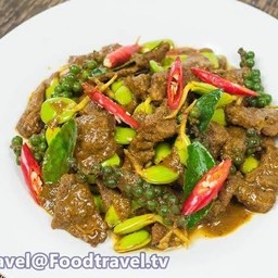ผัดเผ็ดเนื้อ+ลูกเหรียง