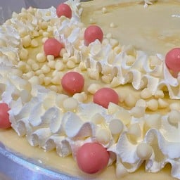 สตรอว์เบอร์รีบอล&ไวท์ช็อกชิพ