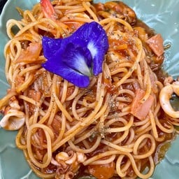 สปาเก็ตตี้ทะเลซอสมะเขือเทศ