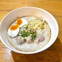 โจ๊กหมูไข่เค็ม