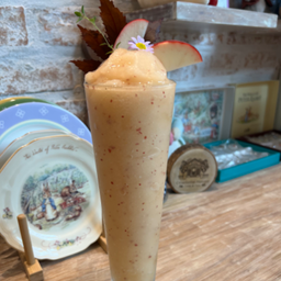 Apple Proud (แอปเป้้ล+พีช)