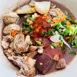 ออวัน ก๋วยเตี๋ยวโบราณ ตรงข้ามคุณตั้มยูสคาร์เซ็นเตอร์