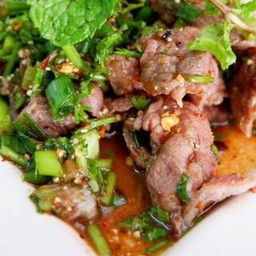 น้ำตกเนื้อสดสุก