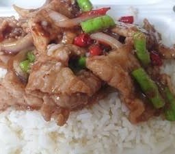 ผัดหมูกะปิราดข้าว