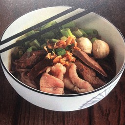 ก๋วยเตี๋ยวเรือหมู