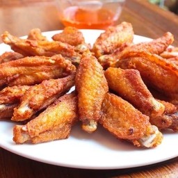 ปีกไก่ทอดน้ำปลา