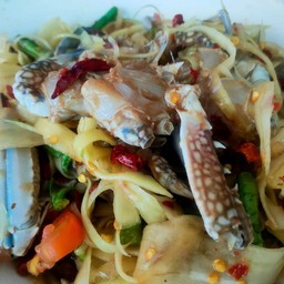 ส้มตำปูม้าสด