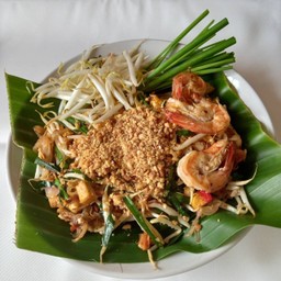 ผัดไทยทะเล
