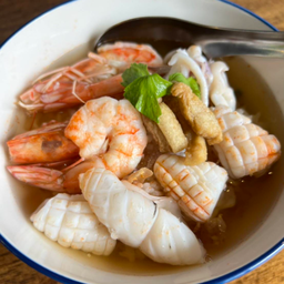 ข้าวต้มทะเล (กุ้ง+ปลาหมึก)
