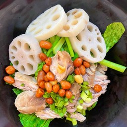 V02เกาเหลาหม่าล่าหมูสไลด์