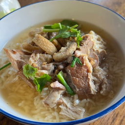 ข้าวต้มหมูตุ๋น