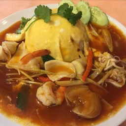 ข้าวไข่ข้นต้มยำทะเล