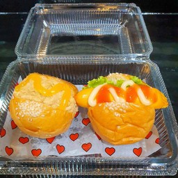 ปังไก่หยองน้ำสลัดโราณ+ปังไส้กรอกไก่