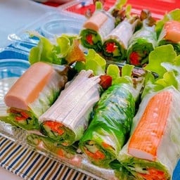 Sweet Home Salad Roll By Garden Home Coffee เด่นห้า