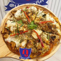 โรตีพิซซ่าต้มยำไก่ Roti Pizza Tomyam chicken