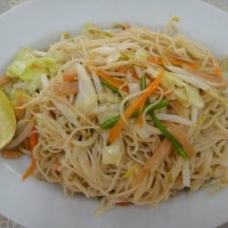 ร้านอาหารเจ อบอุ่น (Vegie House)