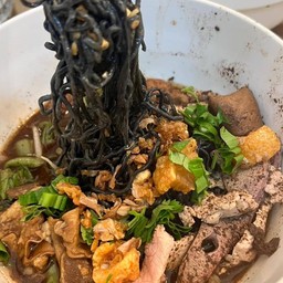 ก๋วยเตี๋ยวเรือมุมเส้น By แพปลาวันทาแก้ว แก่งคอย สระบุรี